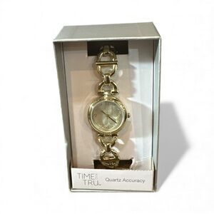 Time & Tru Gold-Tone Chain Link Quartz Watch | Women’s Bracelet Style
